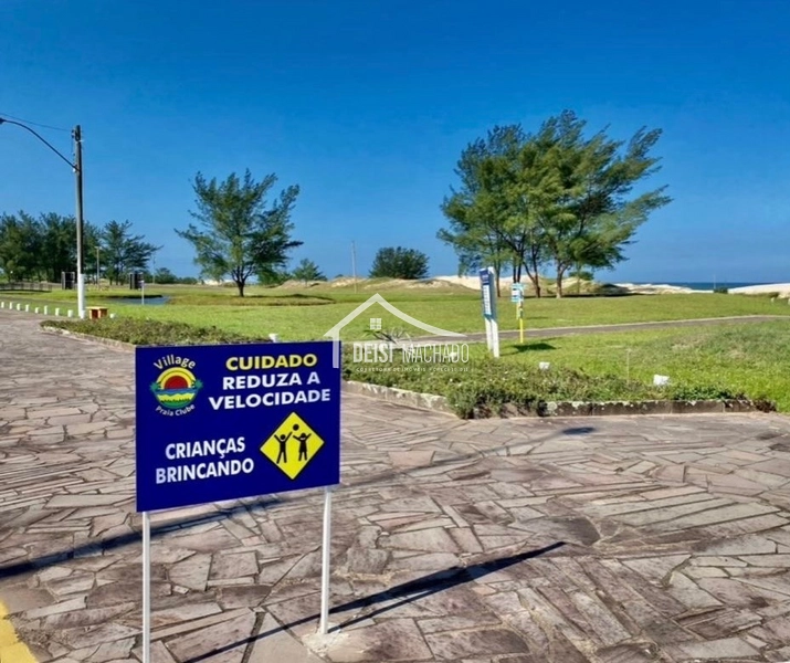 Terreno a venda na Avenida Paraguassu em Capão Novo Village: 4ª foto da galeria de imagens do imóvel