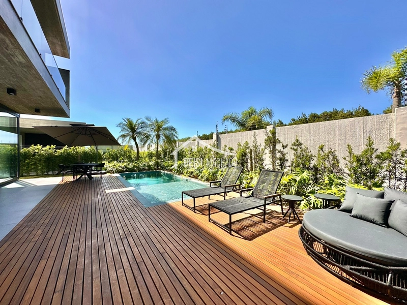 Sobrado em condomínio de luxo a beira mar: 24ª foto da galeria de imagens do imóvel