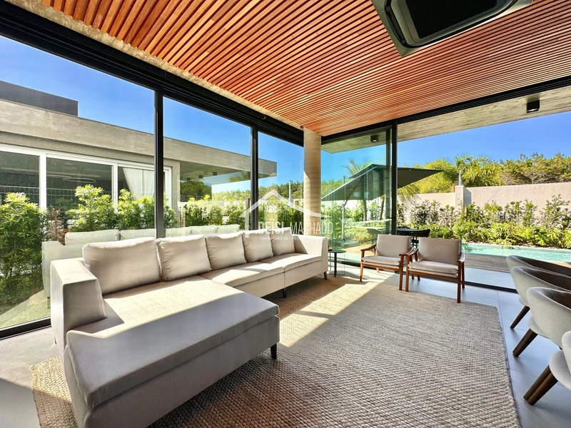 Sobrado em condomínio de luxo a beira mar: 5ª foto da galeria de imagens do imóvel