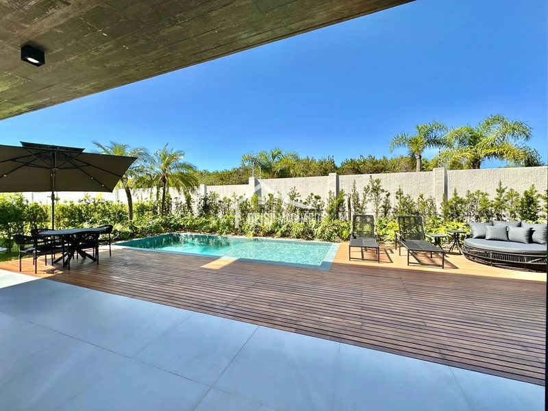 Sobrado em condomínio de luxo a beira mar: 23ª foto da galeria de imagens do imóvel