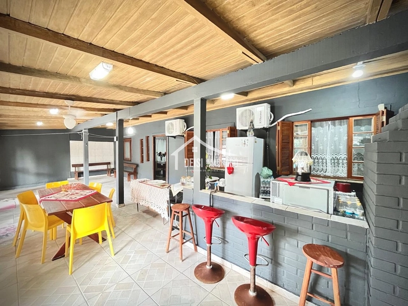 Aconchegante casa com piscina na praia: 7ª foto da galeria de imagens do imóvel
