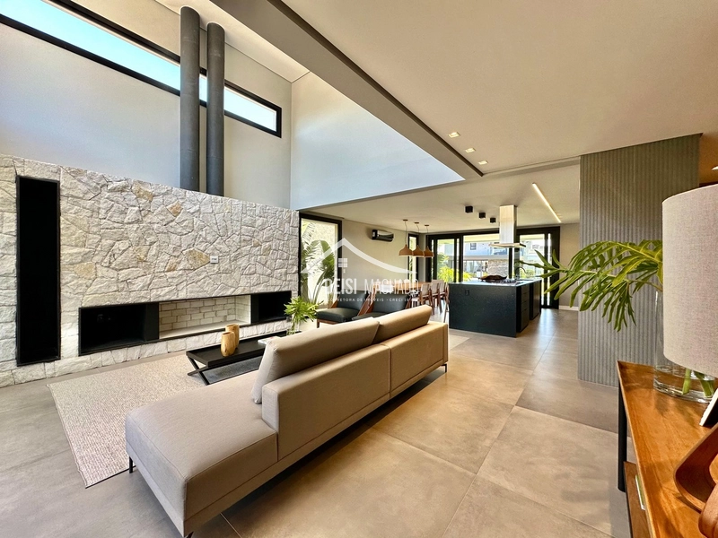 Casa em condomínio de luxo pronta para morar!: 2ª foto da galeria de imagens do imóvel