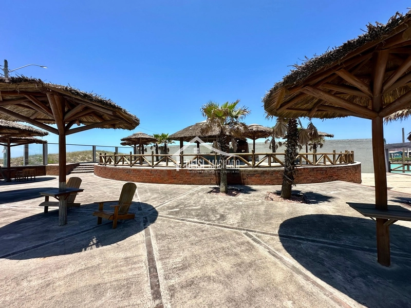 Casa  geminada de frente para o mar: 15ª foto da galeria de imagens do imóvel