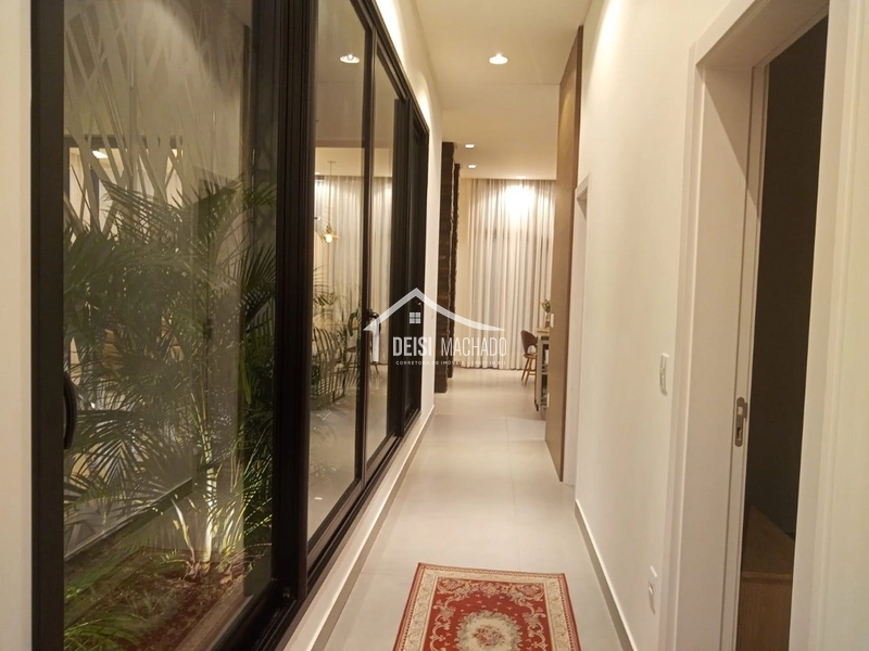 À VENDA CASA DE ESQUINA EM CONDOMINIO FECHADO: 2ª foto da galeria de imagens do imóvel
