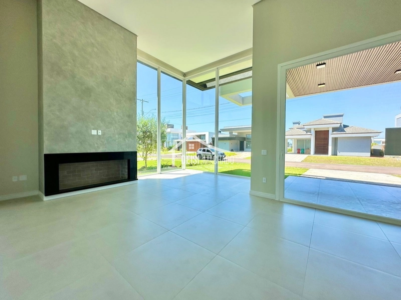 Casa térrea a venda no condomínio Costa Serena: 3ª foto da galeria de imagens do imóvel