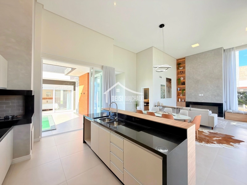 Casa térrea a venda no condomínio Costa Serena: 5ª foto da galeria de imagens do imóvel