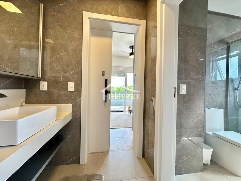 Sobrado com piscina condomínio Costa Serena: 16ª foto da galeria de imagens do imóvel