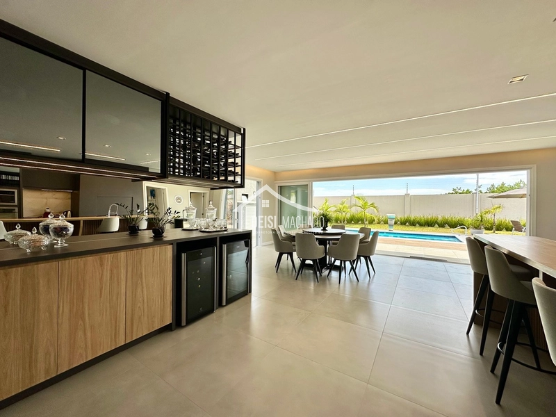 Sobrado com piscina condomínio Costa Serena: 6ª foto da galeria de imagens do imóvel