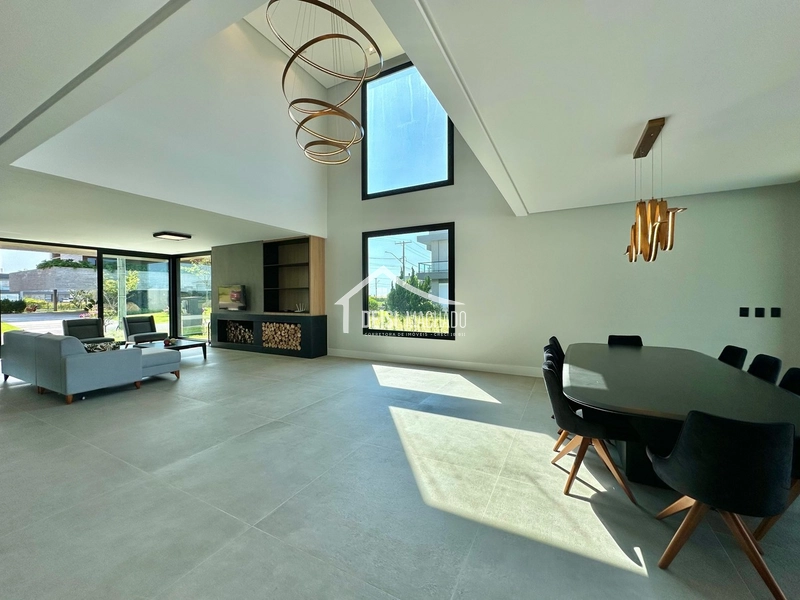 Sobrado com vista para o mar no Condomínio Costa Serena: 4ª foto da galeria de imagens do imóvel