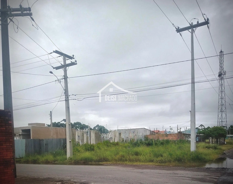 Ótimo terreno de esquina em Capão Novo: 1ª foto da galeria de imagens do imóvel