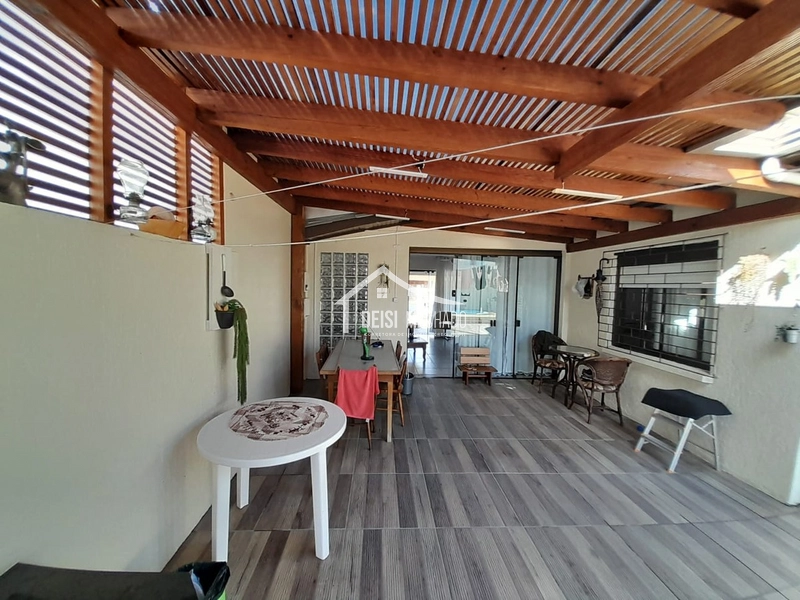 Aconchegante casa com piscina à venda na praia Capão Novo: 16ª foto da galeria de imagens do imóvel