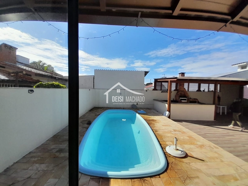 Aconchegante casa com piscina à venda na praia Capão Novo: 11ª foto da galeria de imagens do imóvel