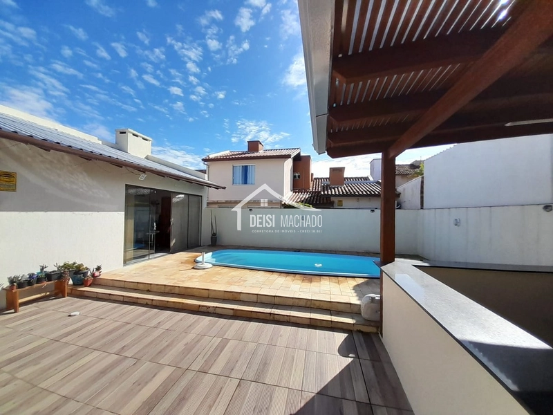 Aconchegante casa com piscina à venda na praia Capão Novo: 13ª foto da galeria de imagens do imóvel