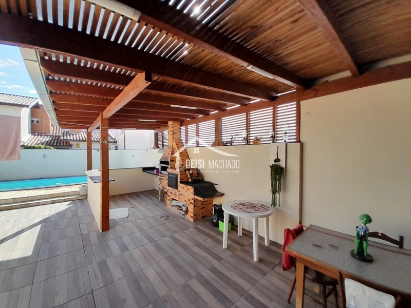 Aconchegante casa com piscina à venda na praia Capão Novo: 9ª foto da galeria de imagens do imóvel