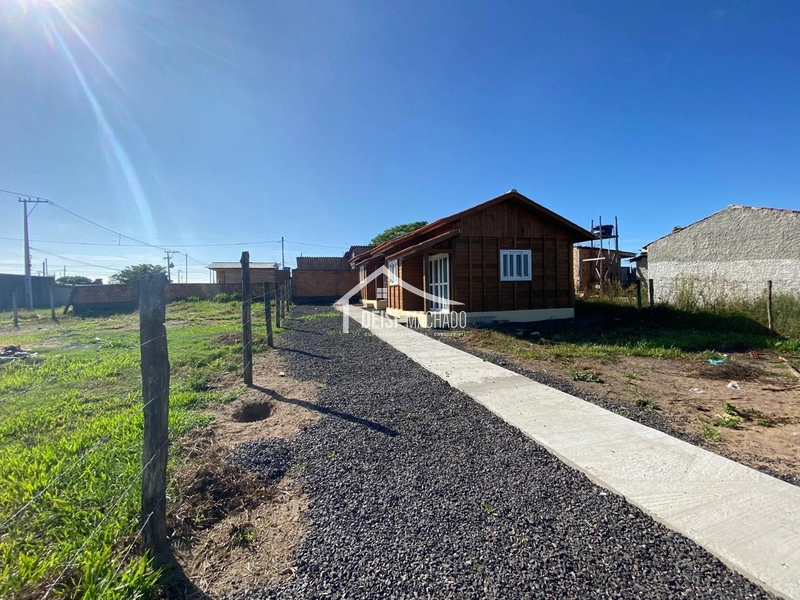 Oportunidade! Duas casas novas a 700 metros do mar: 3ª foto da galeria de imagens do imóvel