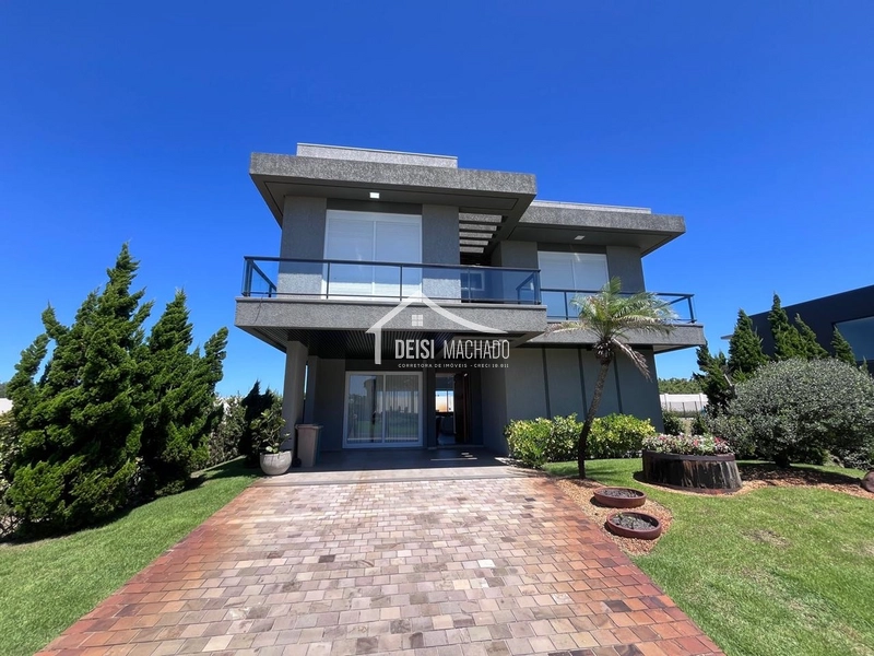 Sobrado de luxo no condomínio Costa Serena – Beira mar: 2ª foto da galeria de imagens do imóvel