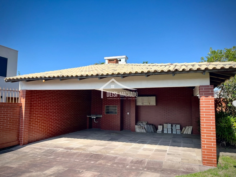 Casa a venda na praia de Atlantida - RS: 33ª foto da galeria de imagens do imóvel