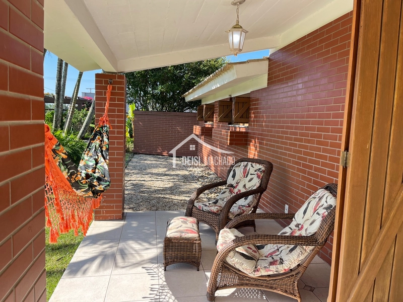 Casa a venda na praia de Atlantida - RS: 3ª foto da galeria de imagens do imóvel