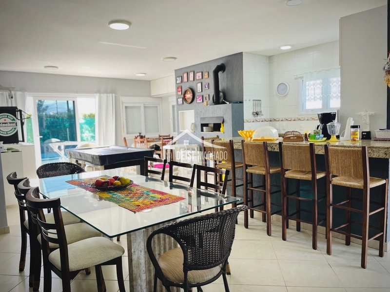 Lindo Sobrado Próximo à Beira Mar!: 12ª foto da galeria de imagens do imóvel