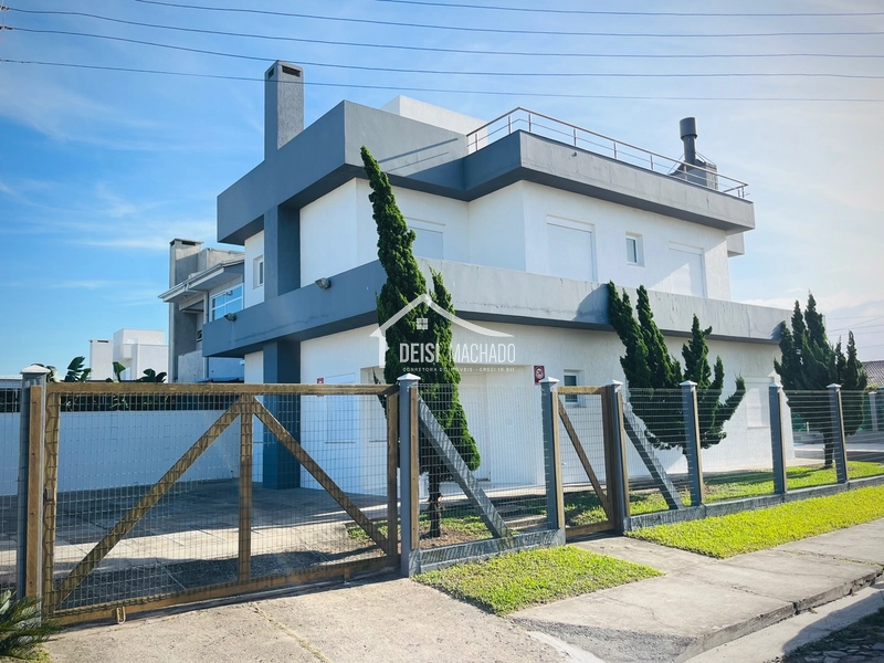 Lindo Sobrado Próximo à Beira Mar!: 2ª foto da galeria de imagens do imóvel