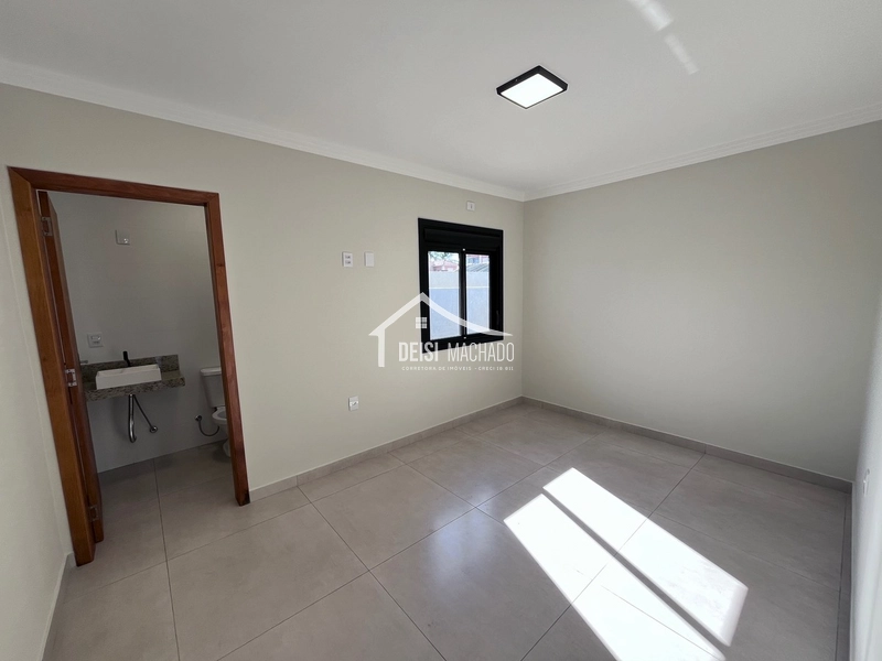 Linda casa na praia, em ótima localização: 15ª foto da galeria de imagens do imóvel