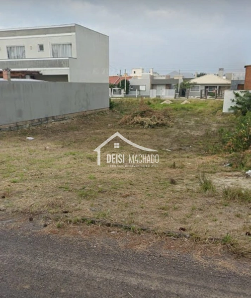 Terreno no Village à 250 metros do mar: 2ª foto da galeria de imagens do imóvel