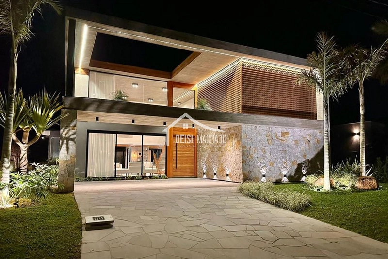 Linda casa no Condomínio Enseada: 3ª foto da galeria de imagens do imóvel