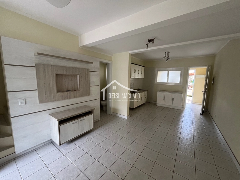 Encantador sobrado à Beira-mar em Capão Novo: 1ª foto da galeria de imagens do imóvel