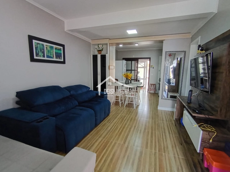 Sobrado 2 Dormitórios na Beira Mar de Capão Novo