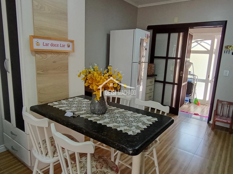 Sobrado 2 Dormitórios na Beira Mar de Capão Novo: 2ª foto da galeria de imagens do imóvel