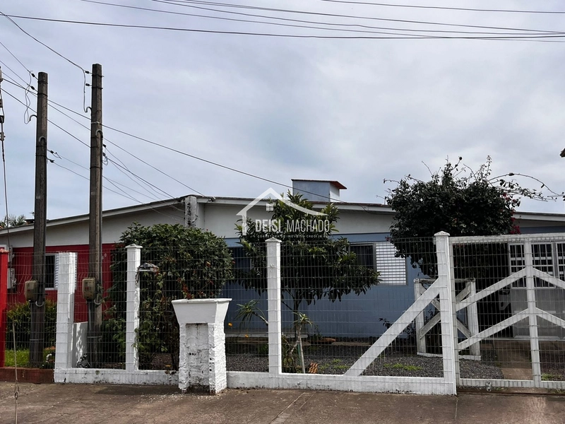 O lar perfeito para sua família em Capão Novo!