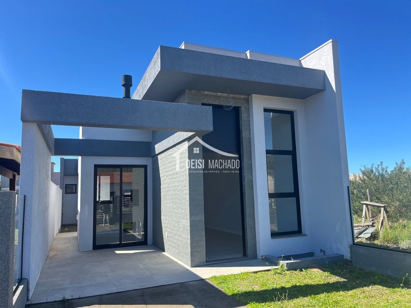 Linda casa geminada no litoral