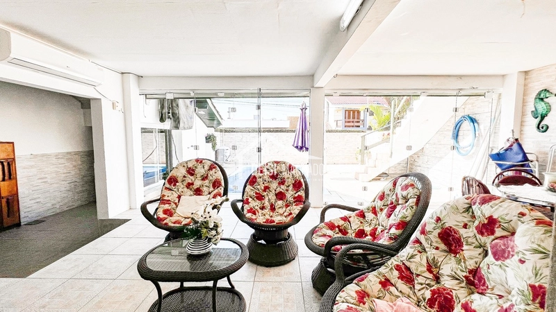 CASA 3 DORMITÓRIOS LOCALIZADA A POUCOS METROS DO MAR!: 9ª foto da galeria de imagens do imóvel