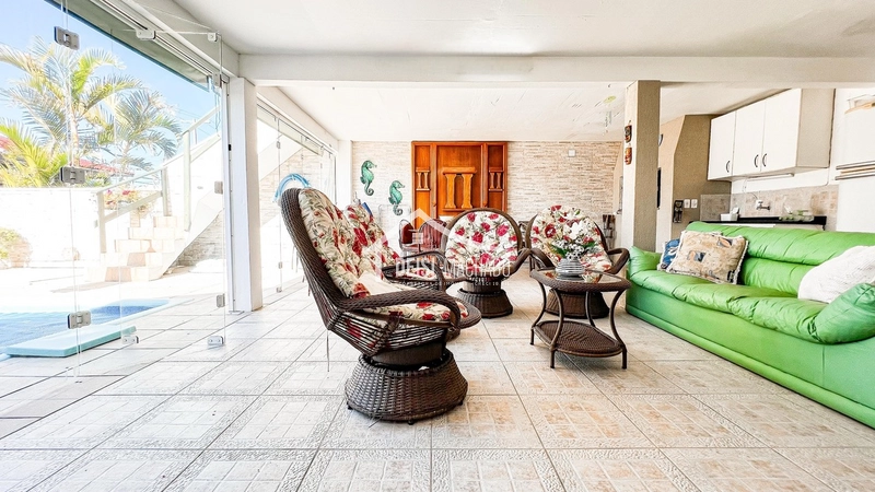 CASA 3 DORMITÓRIOS LOCALIZADA A POUCOS METROS DO MAR!: 52ª foto da galeria de imagens do imóvel