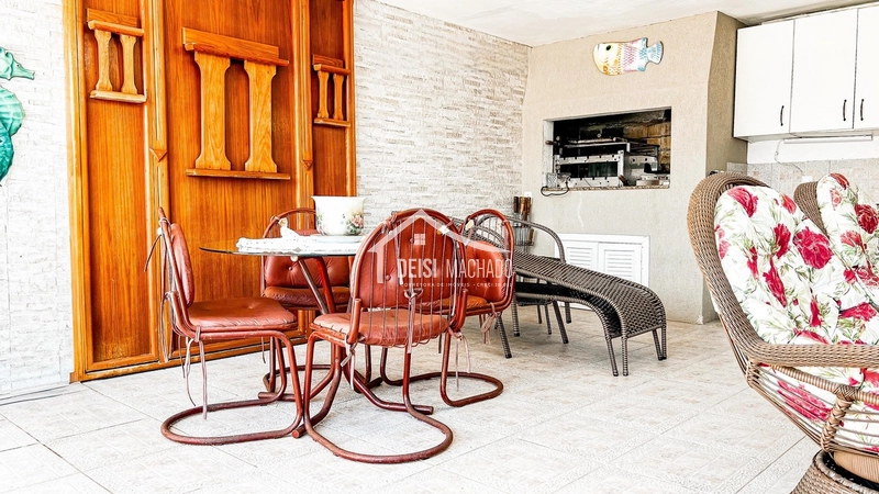 CASA 3 DORMITÓRIOS LOCALIZADA A POUCOS METROS DO MAR!: 10ª foto da galeria de imagens do imóvel