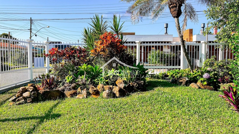 CASA 3 DORMITÓRIOS LOCALIZADA A POUCOS METROS DO MAR!: 49ª foto da galeria de imagens do imóvel