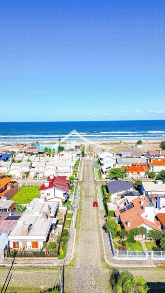 CASA 3 DORMITÓRIOS LOCALIZADA A POUCOS METROS DO MAR!: 51ª foto da galeria de imagens do imóvel