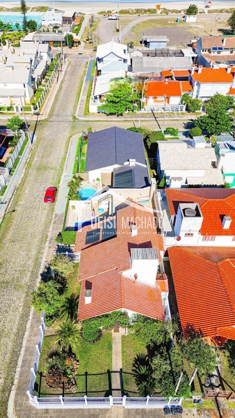 CASA 3 DORMITÓRIOS LOCALIZADA A POUCOS METROS DO MAR!: 61ª foto da galeria de imagens do imóvel