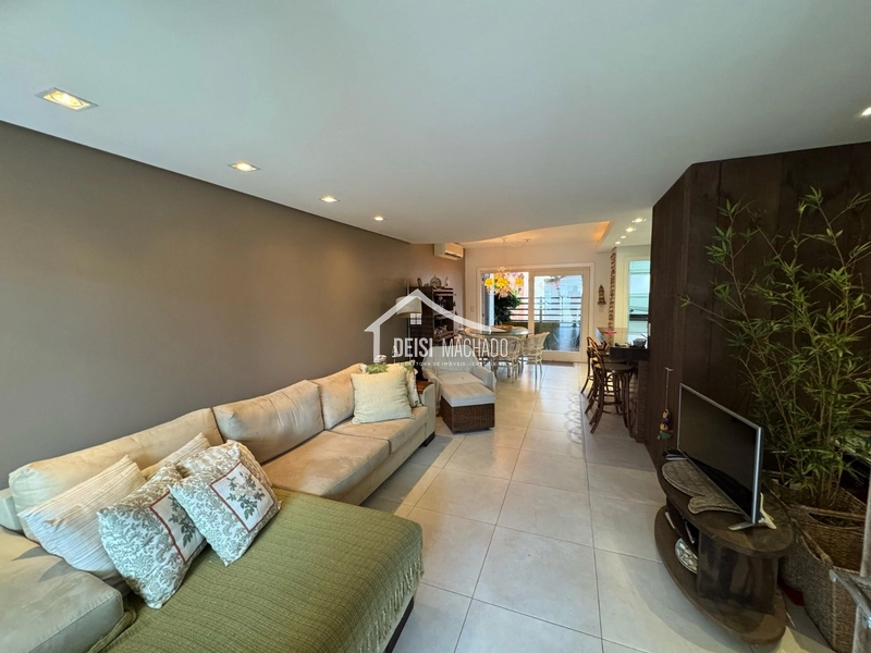 Excelente sobrado 03 dormitórios, próximo do mar: 3ª foto da galeria de imagens do imóvel