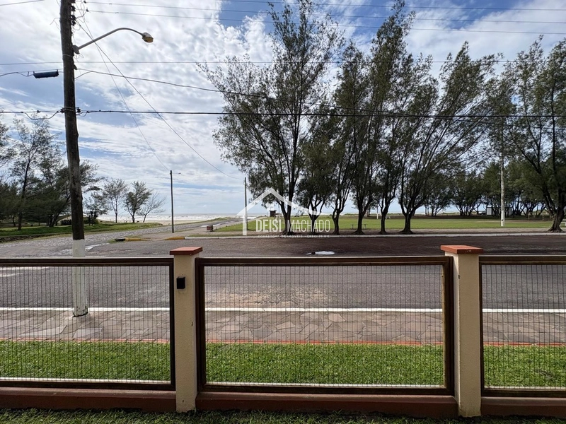 Apartamento de um dormitório à beira mar em Capão Novo: 12ª foto da galeria de imagens do imóvel