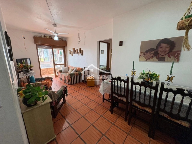 Apartamento de um dormitório à beira mar em Capão Novo: 4ª foto da galeria de imagens do imóvel