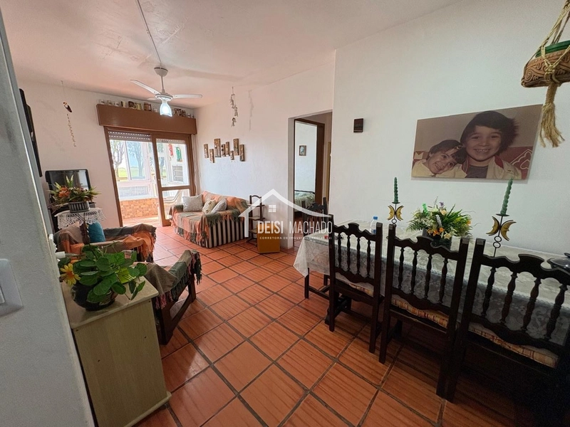 Apartamento de um dormitório à beira mar em Capão Novo: 3ª foto da galeria de imagens do imóvel