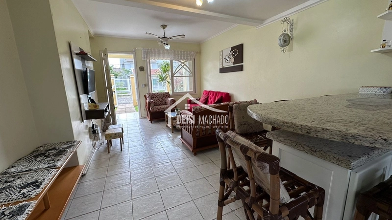 Excelente sobrado em condomínio à beira mar em Capão Novo: 3ª foto da galeria de imagens do imóvel