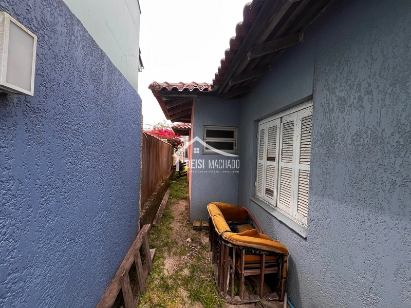 Casa 03 dormitórios pertinho do mar: 28ª foto da galeria de imagens do imóvel