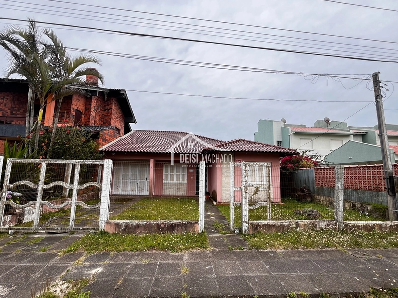 Casa 03 dormitórios pertinho do mar: 5ª foto da galeria de imagens do imóvel