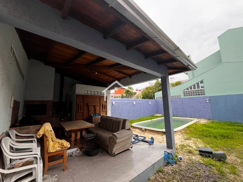 Casa 03 dormitórios pertinho do mar: 23ª foto da galeria de imagens do imóvel