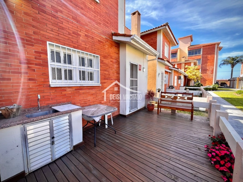 Lindo sobrado à venda em Capão Novo: 17ª foto da galeria de imagens do imóvel