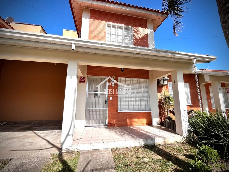 Lindo sobrado à venda em Capão Novo: 2ª foto da galeria de imagens do imóvel