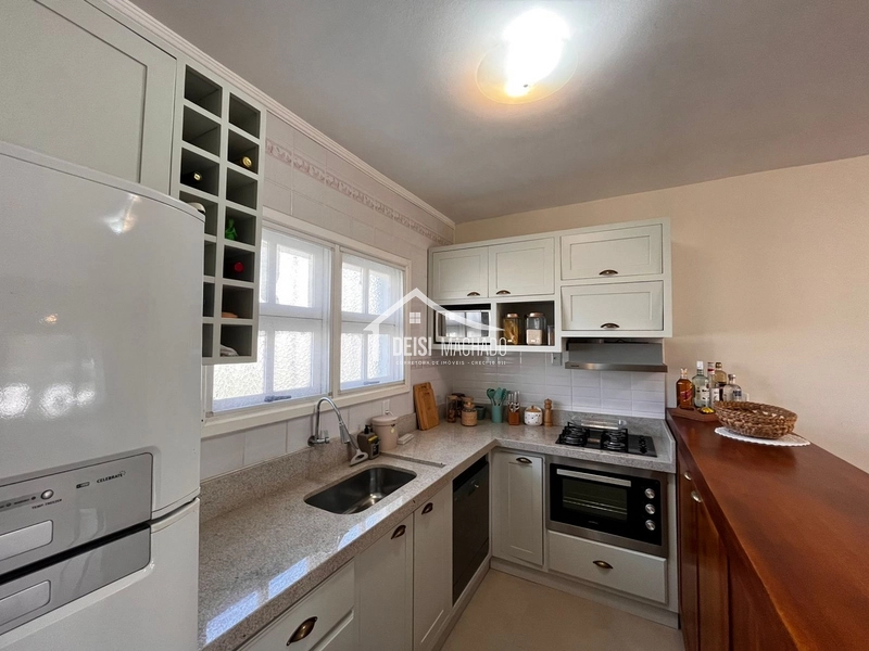 Lindo sobrado à venda em Capão Novo: 6ª foto da galeria de imagens do imóvel