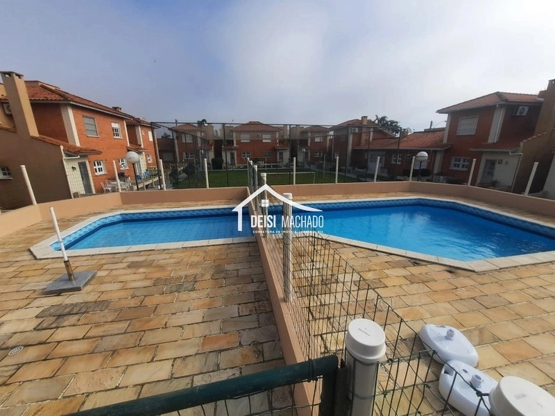 Lindo sobrado à venda em Capão Novo: 2ª foto da galeria de imagens do imóvel